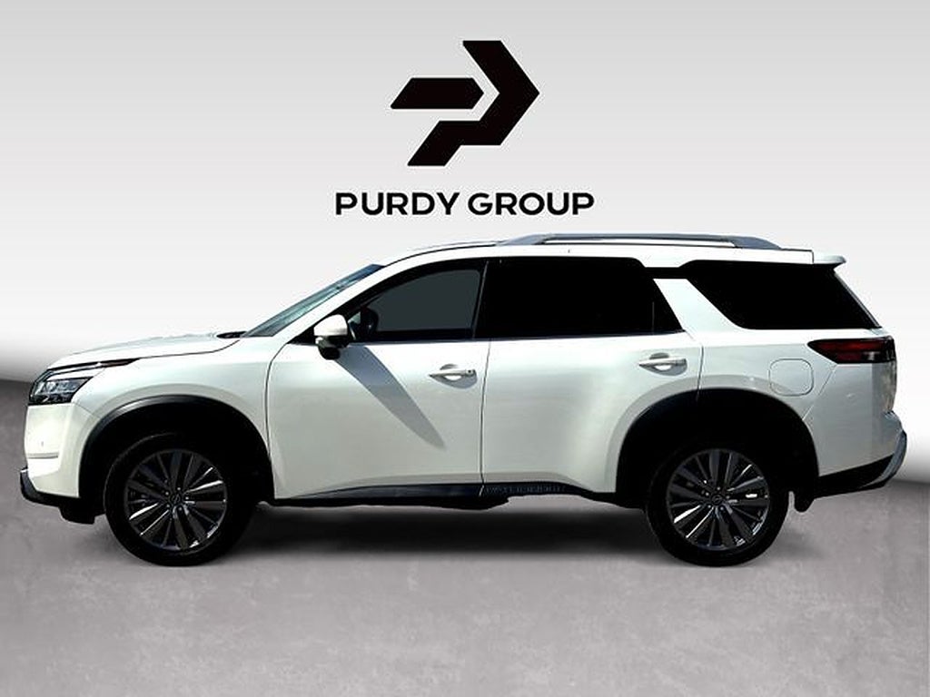 2024 Nissan Pathfinder SL