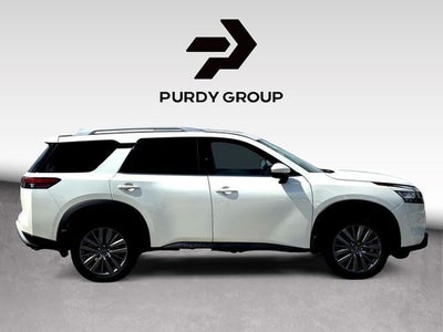 2024 Nissan Pathfinder SL