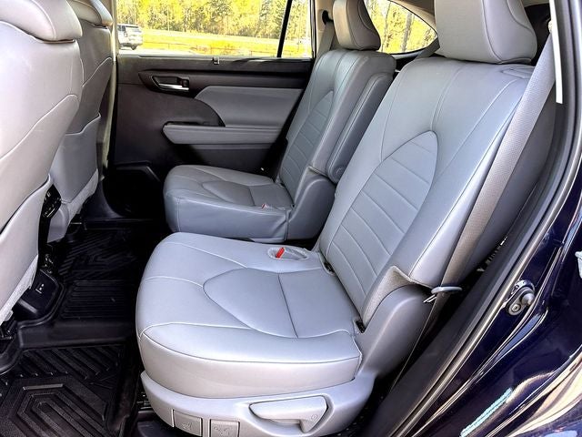 2025 Toyota Highlander Hybrid XLE