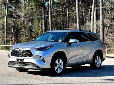 2023 Toyota Highlander LE