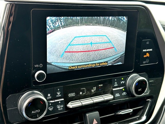 2023 Toyota Highlander LE