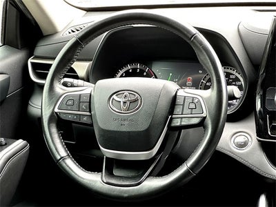 2023 Toyota Highlander LE