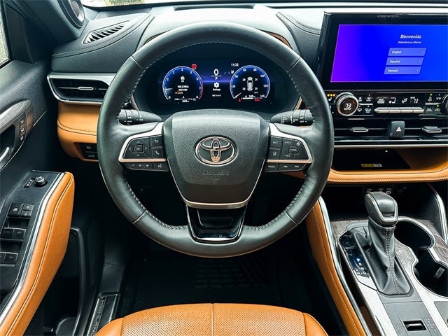 2024 Toyota Highlander Platinum