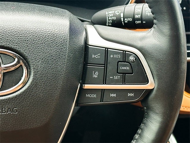 2024 Toyota Highlander Platinum