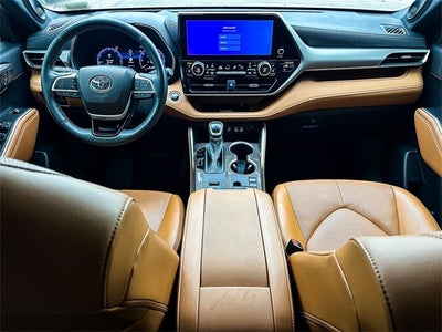 2024 Toyota Highlander Platinum