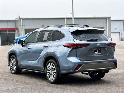 2024 Toyota Highlander Platinum