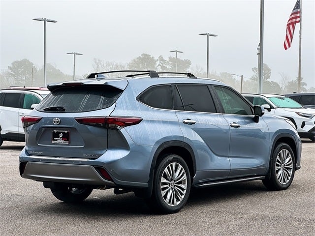 2024 Toyota Highlander Platinum