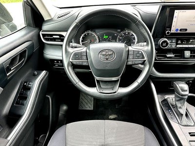 2024 Toyota Highlander LE