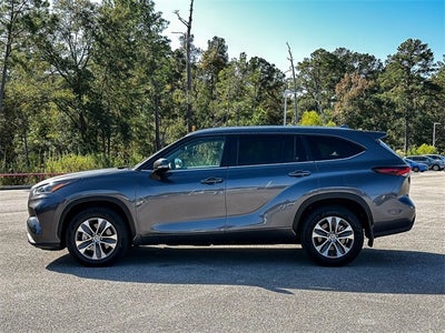2024 Toyota Highlander XLE