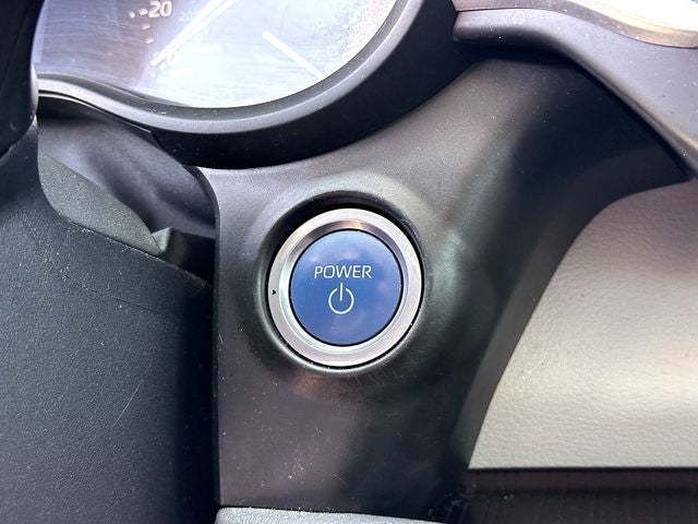 2021 Toyota Sienna LE 8 Passenger