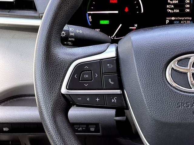 2021 Toyota Sienna LE 8 Passenger
