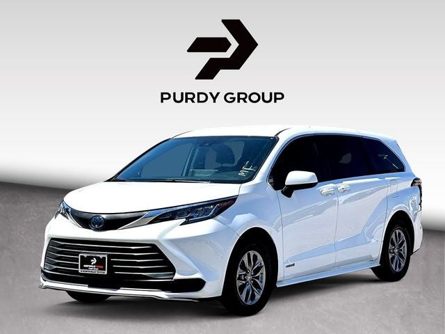 2021 Toyota Sienna LE 8 Passenger