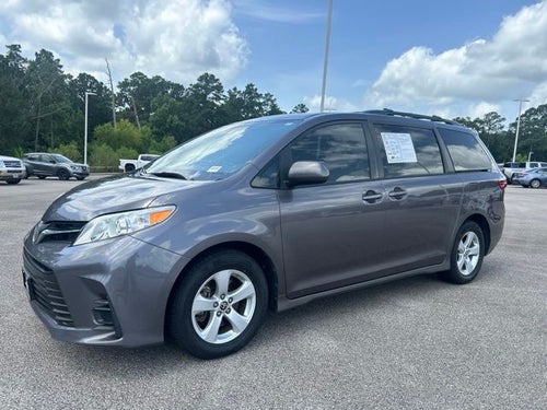 2020 Toyota Sienna LE 8 Passenger