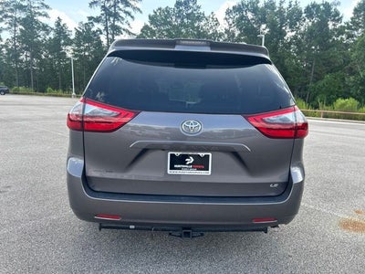 2020 Toyota Sienna LE 8 Passenger
