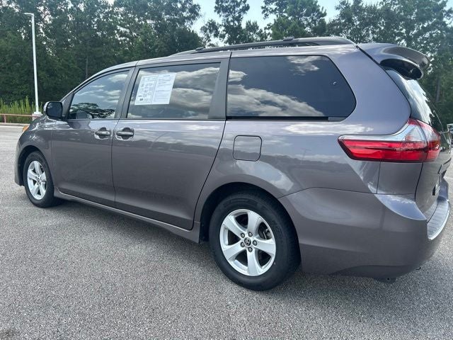 2020 Toyota Sienna LE 8 Passenger