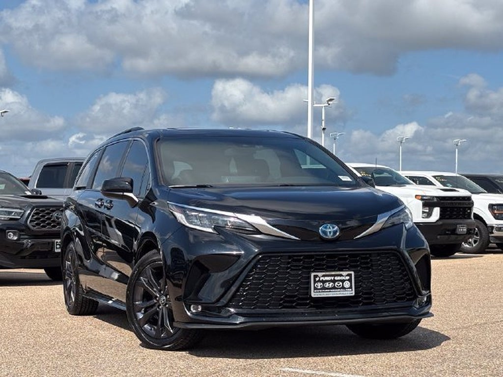 2024 Toyota Sienna XSE 7-Passenger
