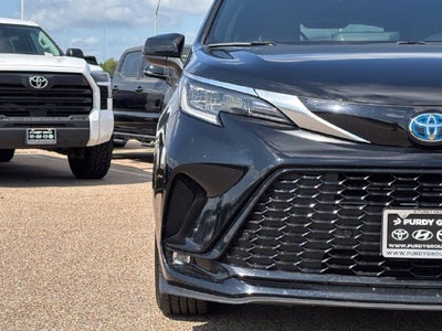 2024 Toyota Sienna XSE 7-Passenger