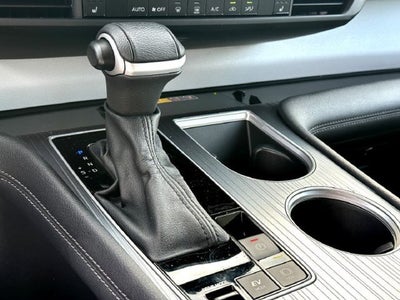 2025 Toyota Sienna XLE 8-Passenger
