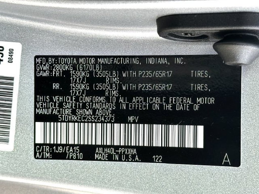 2025 Toyota Sienna XLE 8-Passenger