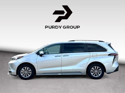 2025 Toyota Sienna XLE 8-Passenger