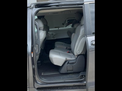 2025 Toyota Sienna XLE 8-Passenger