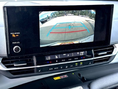 2025 Toyota Sienna XLE 8-Passenger