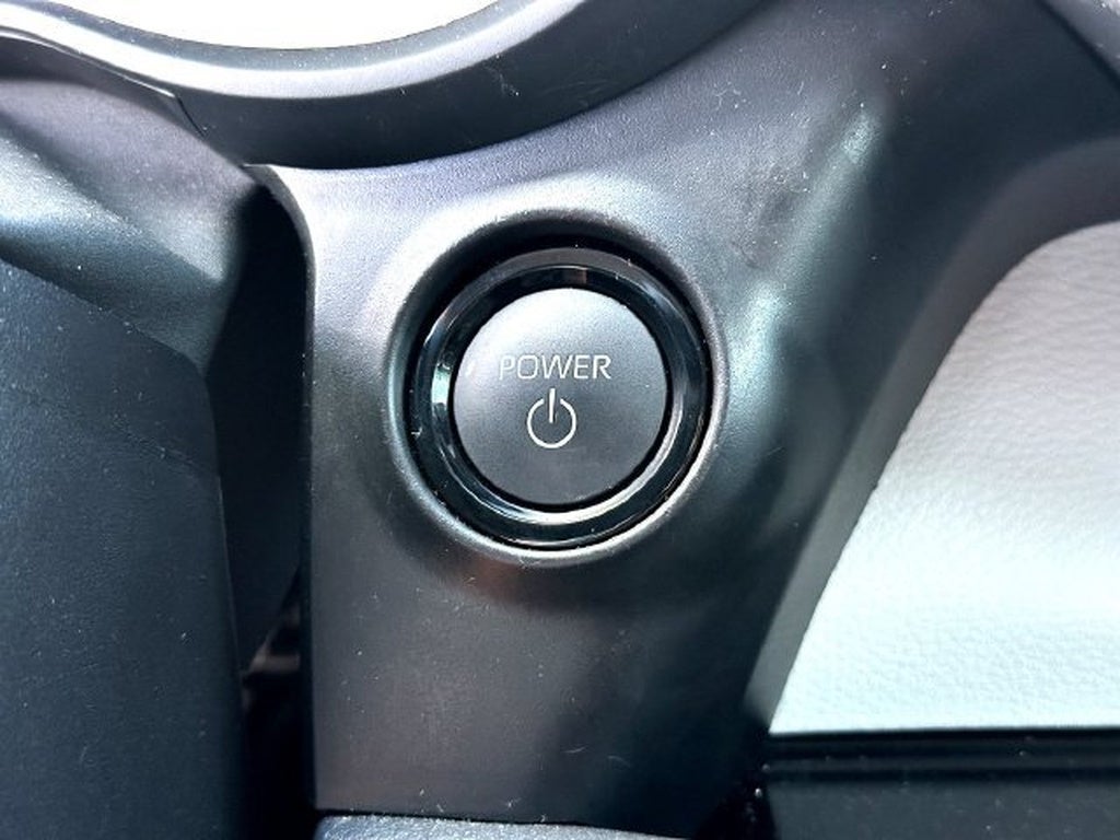 2025 Toyota Sienna XLE 8-Passenger
