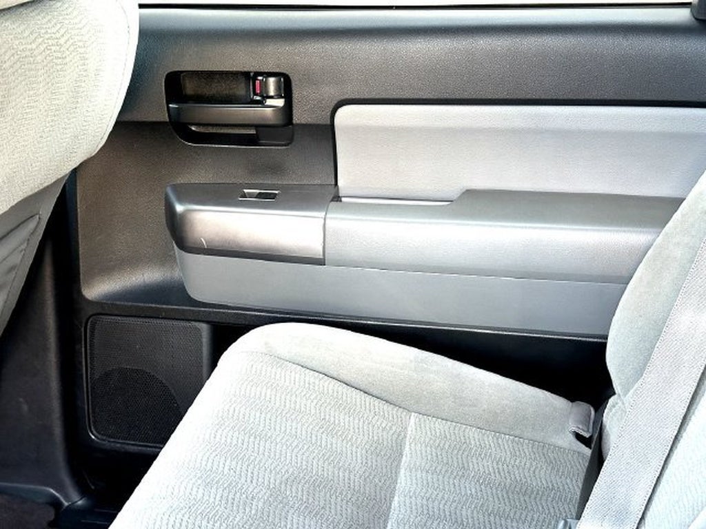 2020 Toyota Sequoia SR5