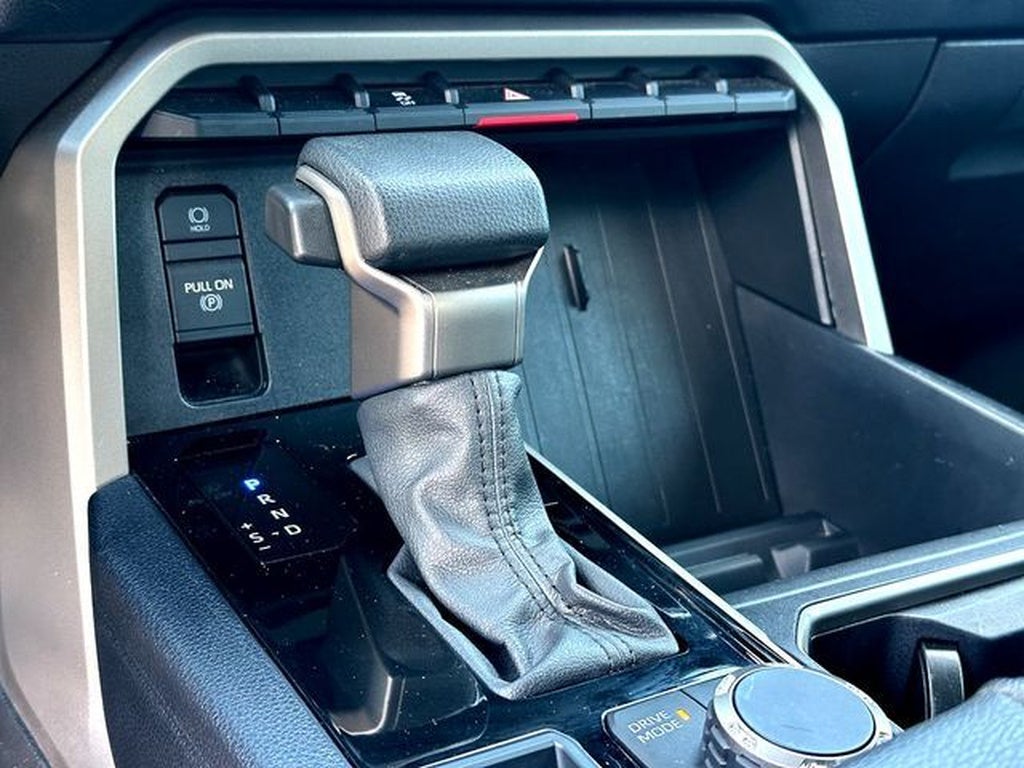 2024 Toyota Tundra 4WD SR5