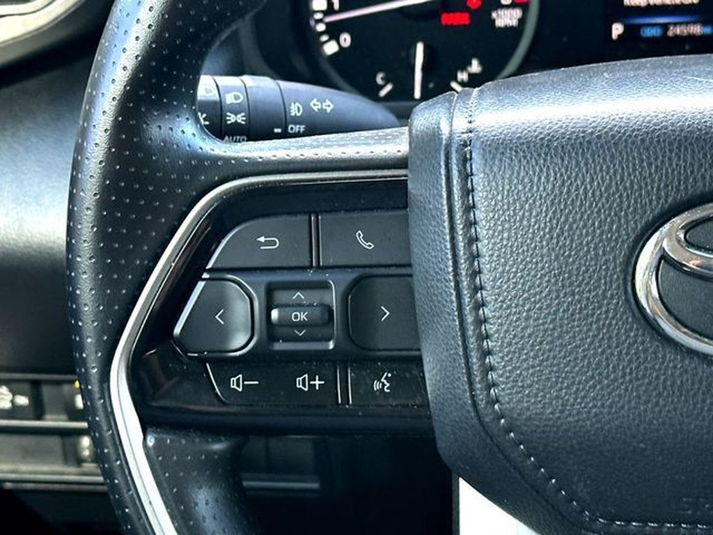 2024 Toyota Tundra 4WD SR5
