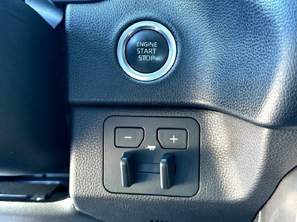 2024 Toyota Tundra 4WD SR5