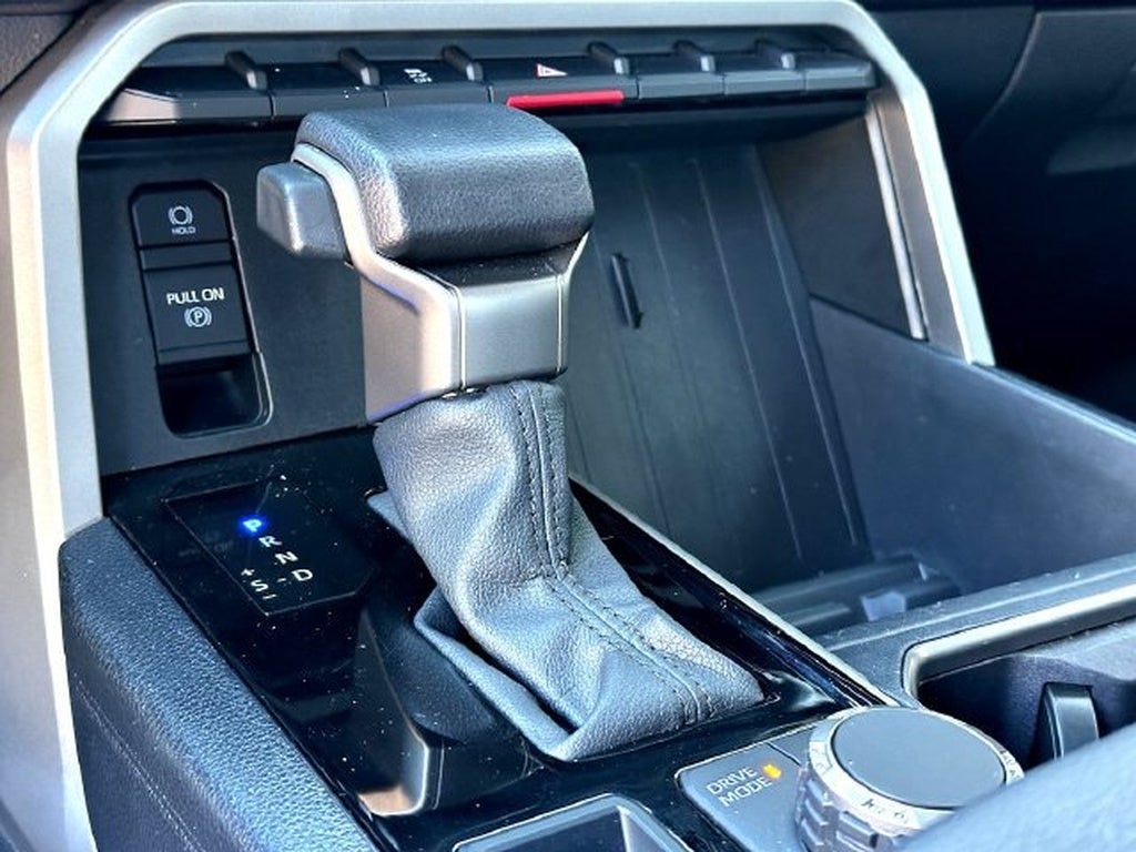 2024 Toyota Tundra 4WD SR5