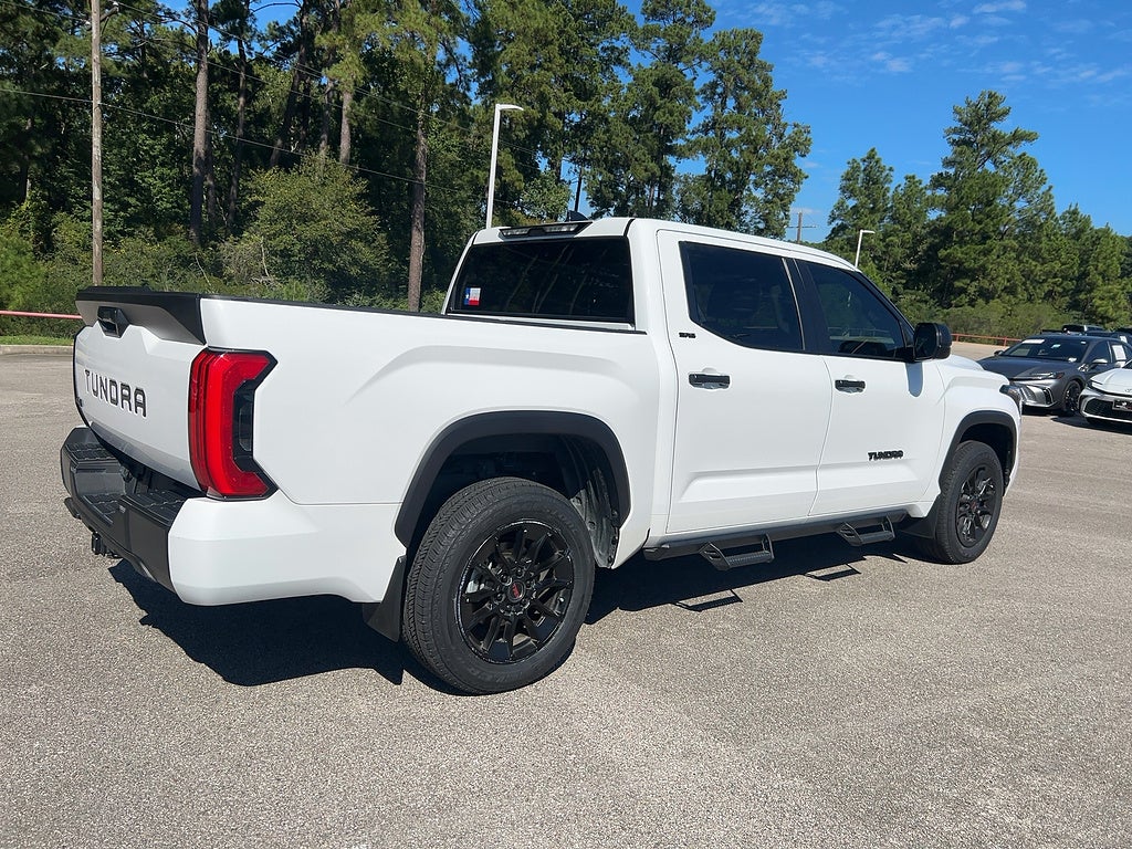 2024 Toyota Tundra 4WD SR5