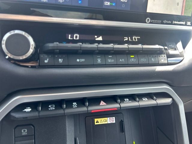 2022 Toyota Tundra Platinum