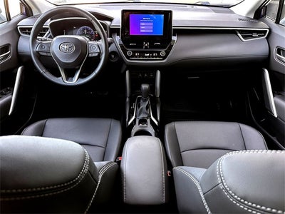 2024 Toyota Corolla Cross XLE