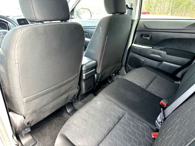 2024 Mitsubishi Outlander Sport 2.0 ES