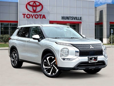 2022 Mitsubishi Outlander ES