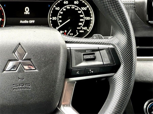 2022 Mitsubishi Outlander ES