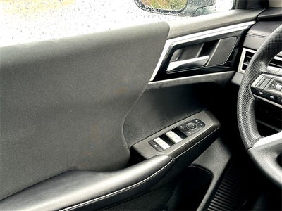 2022 Mitsubishi Outlander ES