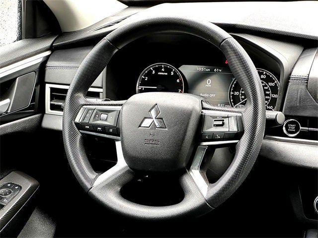 2022 Mitsubishi Outlander ES