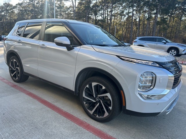 2024 Mitsubishi Outlander SE Black Edition