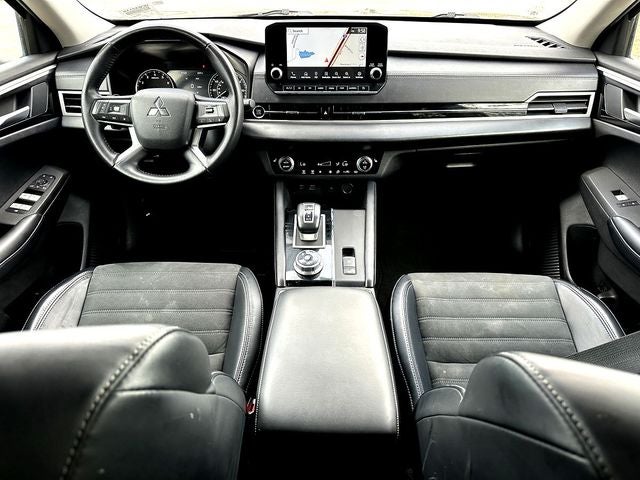 2024 Mitsubishi Outlander SE Black Edition