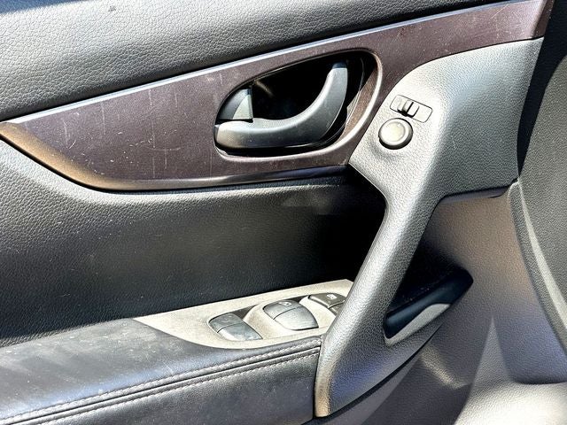 2022 Nissan Rogue Sport S