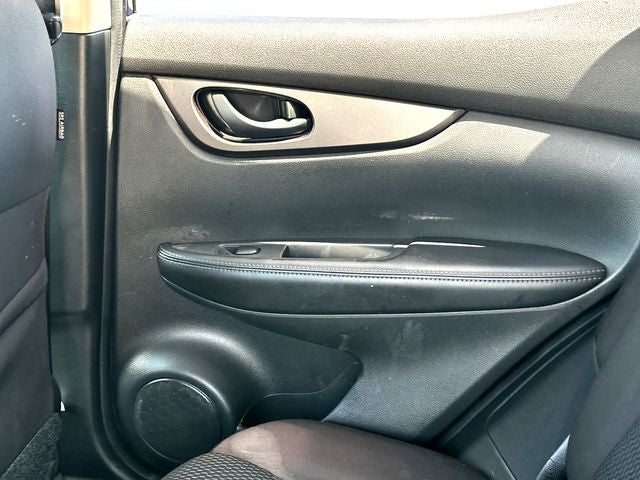 2022 Nissan Rogue Sport S