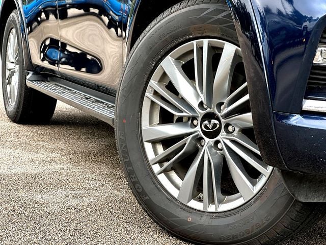 2024 INFINITI QX80 LUXE
