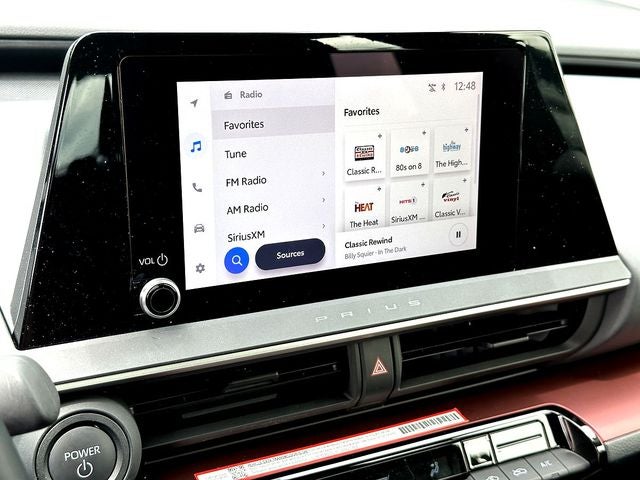 2025 Toyota Prius Plug-In Hybrid SE