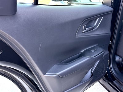 2025 Toyota Prius Plug-In Hybrid SE