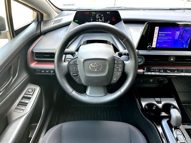2025 Toyota Prius Plug-In Hybrid SE
