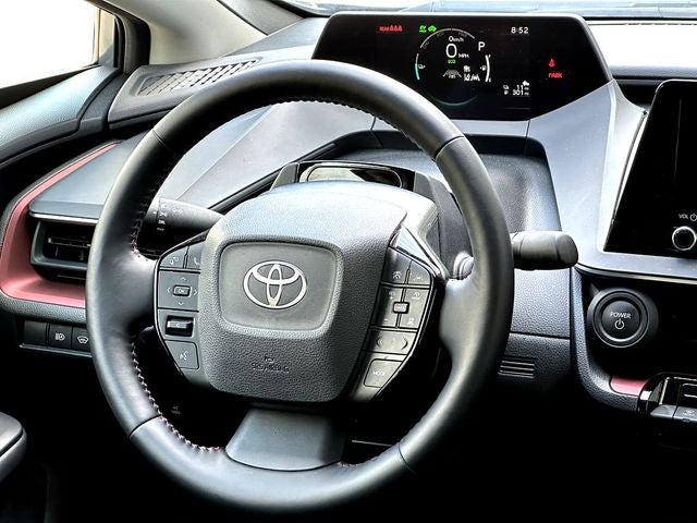 2025 Toyota Prius Plug-In Hybrid SE