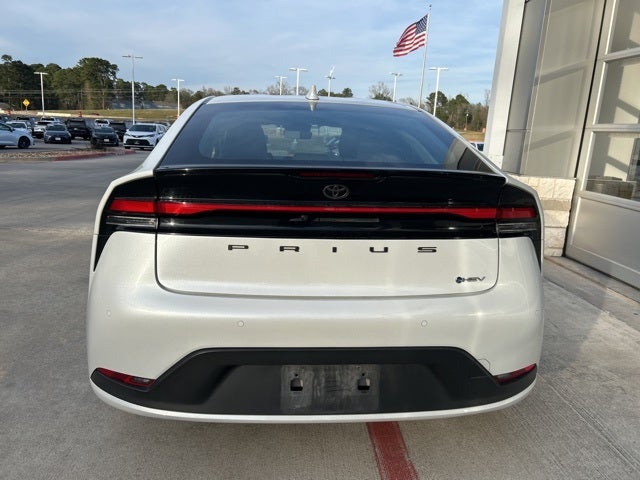 2025 Toyota Prius LE